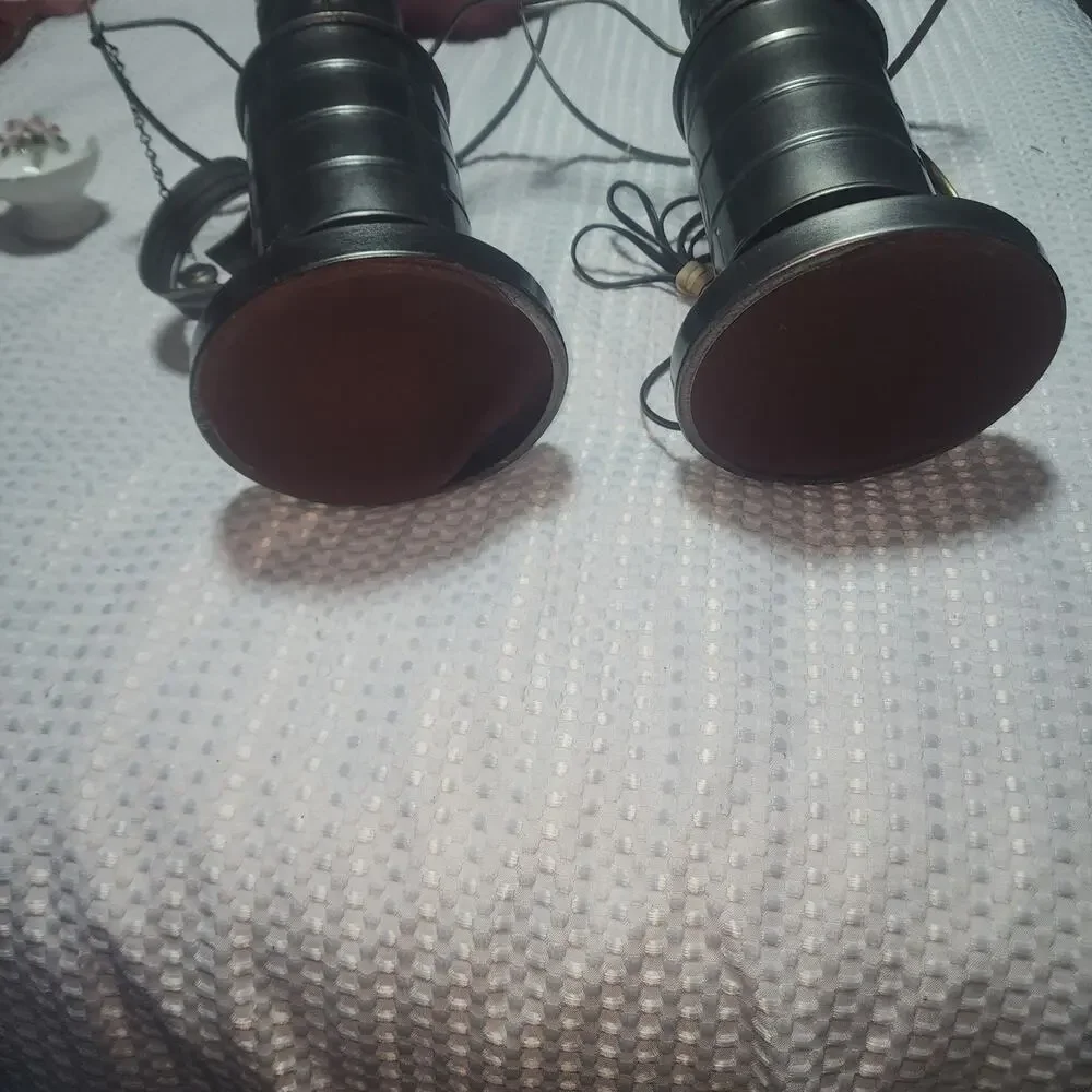 VINTAGE PEWTER COLOR EUC ELECTRIC LAMPS HURRICANE LAMPS SET OF 2 NO GLOBES
